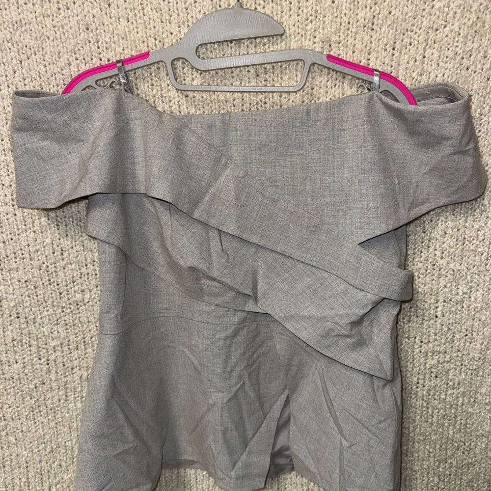 Chic Off-Shoulder Gray Women's Blouse